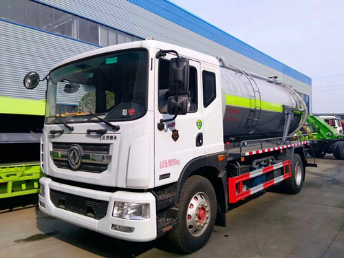 東風D9吸污車資料